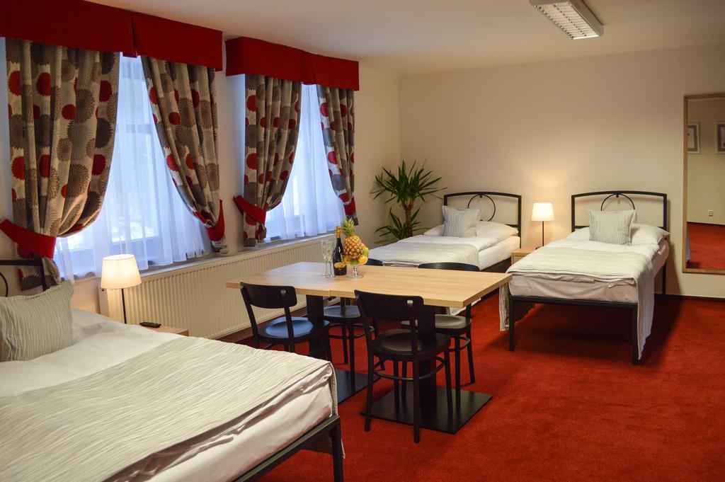 Penzion Obora Poděbrady Kamer foto